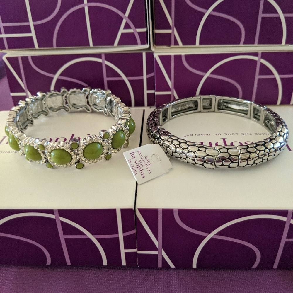 Bracelet